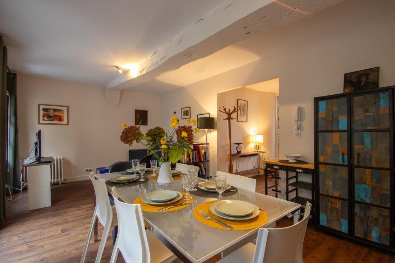 דירות אמבואה Terrasse Sur La Tour Garconnet מראה חיצוני תמונה